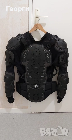 Протекторна ризница Fox Titan L, снимка 5 - Аксесоари и консумативи - 53654025