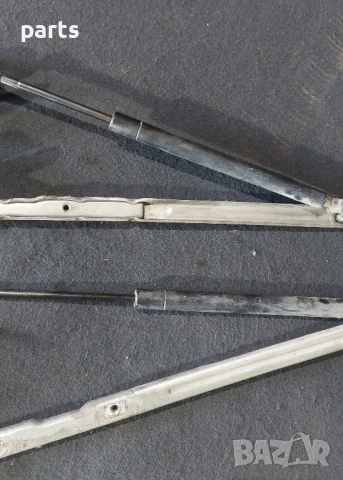 Панти и Амортисьори Преден Капак Мерцедес Е класа W210 (Н), снимка 4 - Части - 50888583