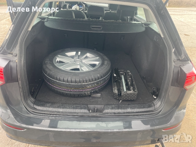 Volkswagen Golf VIII Variant, двигател DFYA, 1.5 eTSI, 150 кс., автоматик, 64 000 km., 2023, euro 6D, снимка 11 - Автомобили и джипове - 51698279