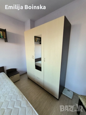 Спален комплект – легло, гардероб, скрин, нощни шкафчета, бюро, снимка 8 - Спални и легла - 53679461