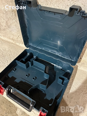 Куфар Bosch Professional 18V, снимка 3 - Куфари с инструменти - 52044384