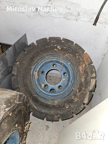 гуми за мотокар различни размери.6.00х9/7.00×12.Всички са бандажни, снимка 4 - Гуми и джанти - 53623666