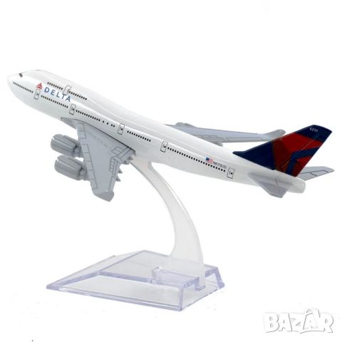 Бойнг 747 самолет модел макет метален лайнер Delta Делта, снимка 6 - Колекции - 45326428