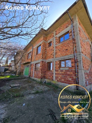 Двуетажна къща град Симеоновград, снимка 3 - Къщи - 53830693