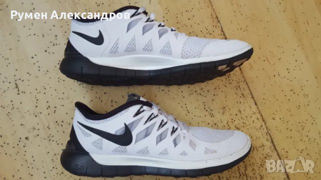 Като нови бели маратонки Nike Free 5.0 за момиче с р-р 38,5, снимка 1 - Маратонки - 47241341