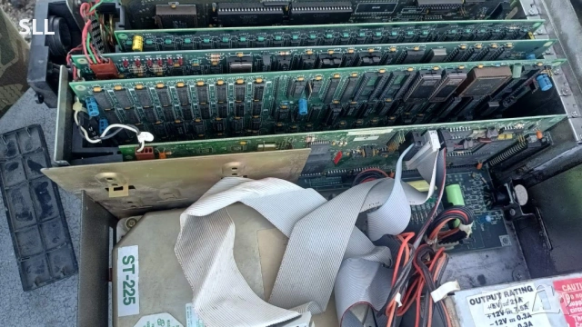 VERY RARE! Zenith Data Systems AT PC Computer, снимка 12 - Работни компютри - 53402759