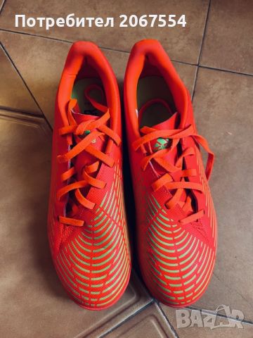 Футболни обувки стоножки Adidas Predator 38 номер, снимка 1 - Футбол - 46731988