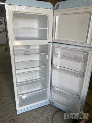 SMEG хладилник с горна камера , снимка 2 - Хладилници - 53536345