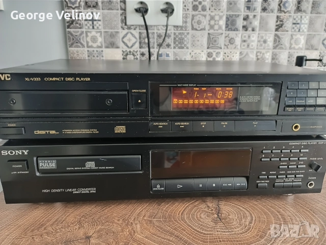 Продавам два CD плеъра