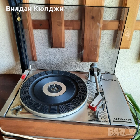 Немски ретро грамофон, снимка 2 - Антикварни и старинни предмети - 54131617