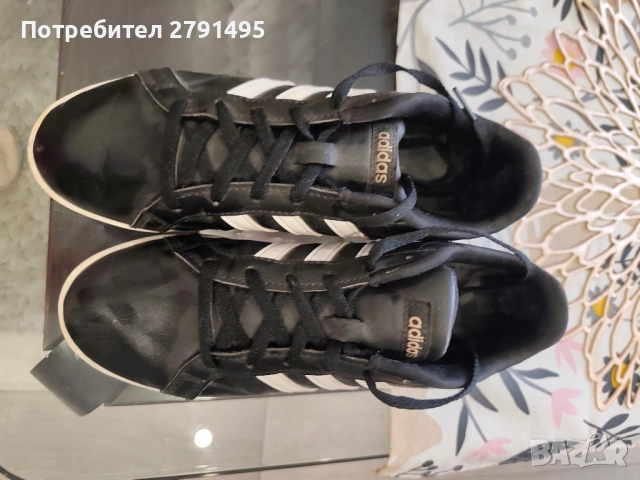 Adidas маратонки , снимка 2 - Маратонки - 54179419