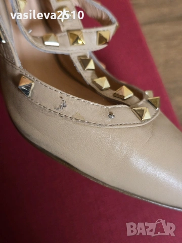 Valentino Garavani дамски обувки от естествена кожа , снимка 9 - Дамски обувки на ток - 53892991