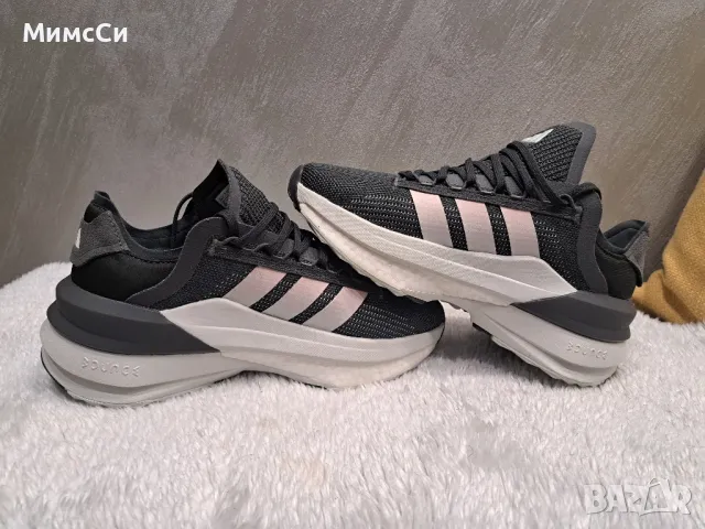 Дамски маратонки Адидас Adidas Avryn , снимка 2 - Маратонки - 49376032