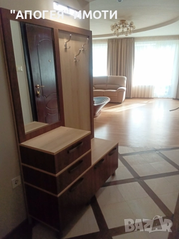 ИЗИСКАН, Просторен трети етаж, Център гр. Пловдив - 270 кв.м с възможност за ГАРАЖ под наем, снимка 10 - Апартаменти - 52086131