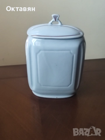 Порцеланов буркан, снимка 2 - Аксесоари за кухня - 53476347