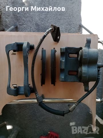 Спирачен апарат, преден десен за Киа Соренто 2.5 CRD -140 к.с. , снимка 3 - Части - 45198807