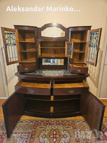 Продавам старинен витринен бюфет1920-1930та година (добро състояние), снимка 3 - Бюфети - 53858818