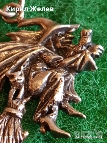 Дизайнерски сребърен медальон Вещица Баба Яга майсторска ръчна изработка 52562, снимка 3 - Колиета, медальони, синджири - 53039993