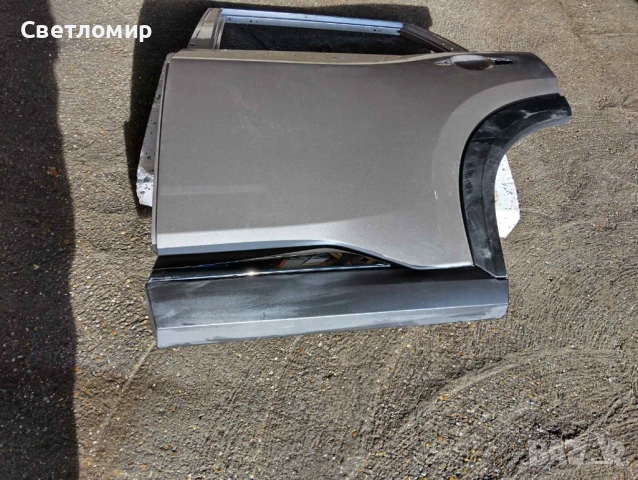 Задна врата за Nissan X-trail T33, снимка 2 - Части - 53597285