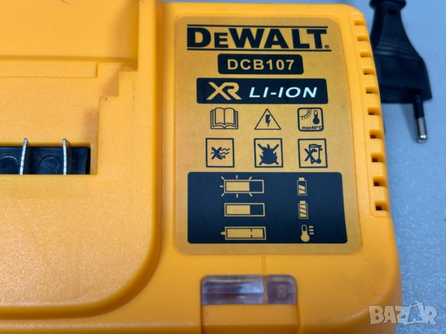 Зарядно устройство DeWALT за акумулаторни Li-Ion батерии 10.8-18 V, 230 V, DCB107, снимка 4 - Други инструменти - 52826855