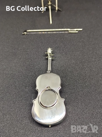 Миниатюрен часовник на акустична китара от сребърна сплав - 10см (В), снимка 5 - Антикварни и старинни предмети - 52714328