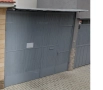 Голяма масивна гаражна с входна врата, снимка 1