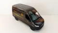 Mercedes-Benz Sprinter UPS Van KiNSMART 1:48 , снимка 6