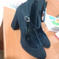 Черни токчета със заклепки, снимка 5 - Дамски обувки на ток - 45039328