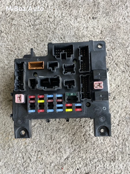 Кутия бушони BCM Мицубиши Аутлендър 2 Mitsubishi Outlander (2006-2012), снимка 1