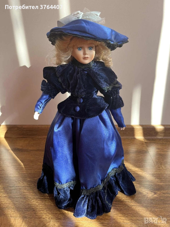 Порцеланова кукла , снимка 1