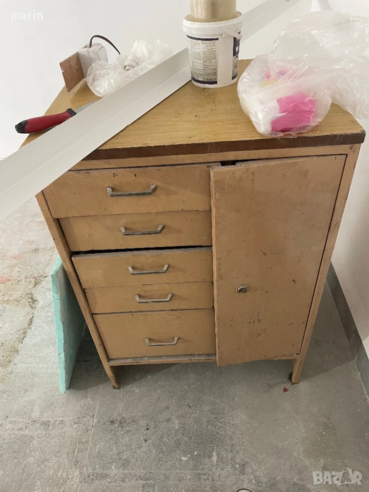 Метален шкаф, снимка 1