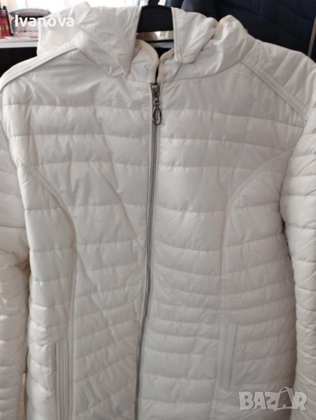 Бяло преходно якенце, снимка 1