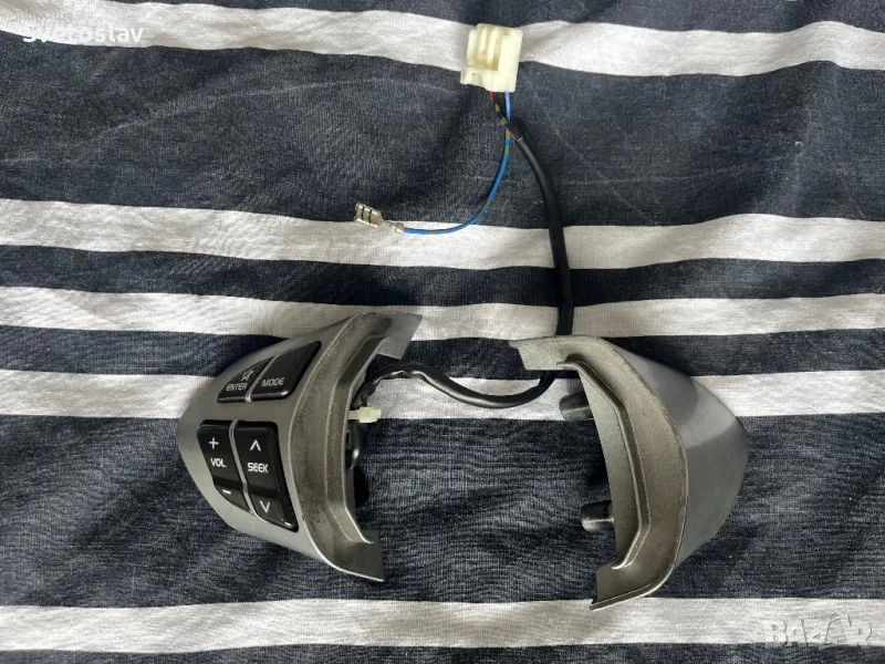 Управление за радио от волана Сузуки Гранд Витара Grand Vitara 2 2006, снимка 1