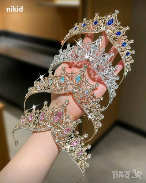 Масивна корона тиара диадема венец златиста сребриста черна камъни кралица мис метална дамска детска, снимка 1