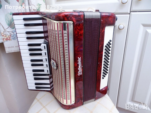 Продавам неупотребяван акордеон Weltmeister 48 баса в отлично състояние
