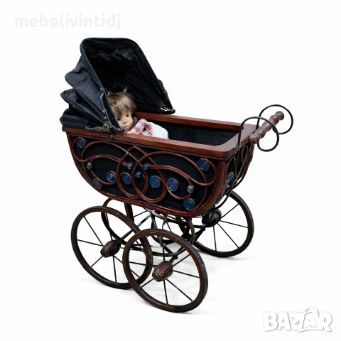 Винтидж количка за кукли