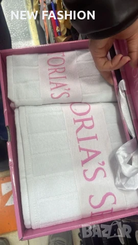 Памучни Хавлии -2бр с Кутия ✨ Tommy Hilfiger ✨ Victoria Secret ✨ Dior ✨, снимка 12 - Хавлиени кърпи - 50944436