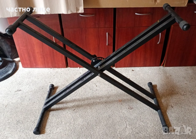 Стойки за синтезатор