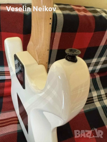 Jackson Adrian Smith Signature SDX Snow White, снимка 8 - Китари - 52174544