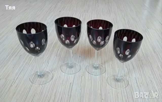 Червен кристал ваза и чаши, снимка 4 - Чаши - 45504067