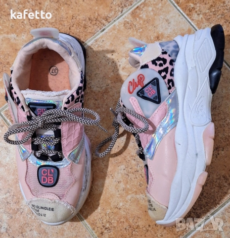 Маратонки с дебела подметка 