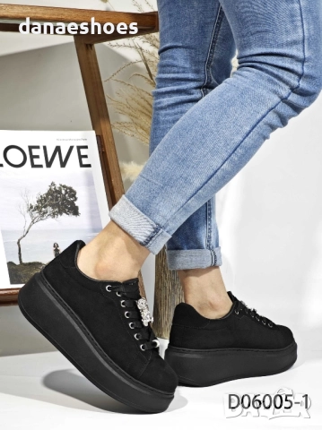 Дамски спортни обувки на платформа от велур  с аксесоар мече