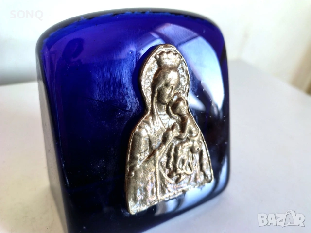Иконка Дева Мария С Младенеца Върху Кобалтово Стъкло, снимка 2 - Икони - 54020047