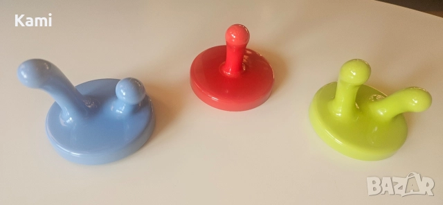 Три нови цветни закачалки за стена , снимка 5 - Закачалки - 52833741