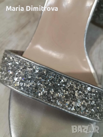 Сребристи токчета с брокат, снимка 2 - Дамски обувки на ток - 52393651