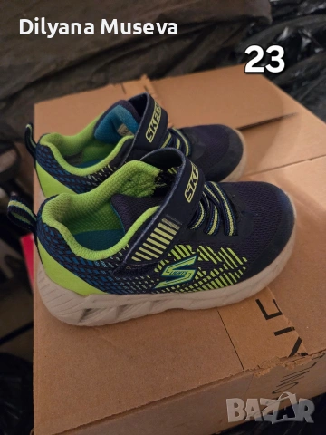 Детски обувси Sketchers 23