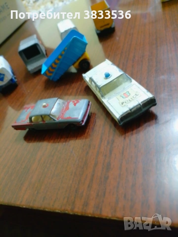 Стари метални ретро играчки колички Matchbox made in England, снимка 4 - Колекции - 53672677