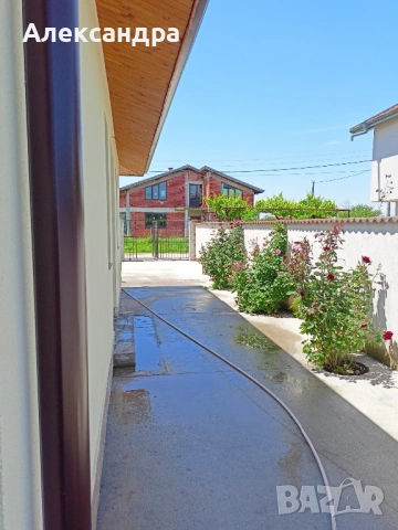 Къща в село Радиново, снимка 4 - Къщи - 54282700