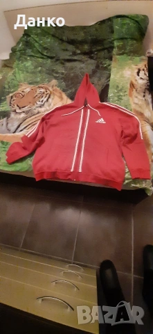 продава се , снимка 2 - Суичъри - 53070770