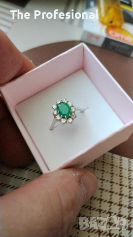 Дамски златен пръстен, снимка 2 - Пръстени - 53677234